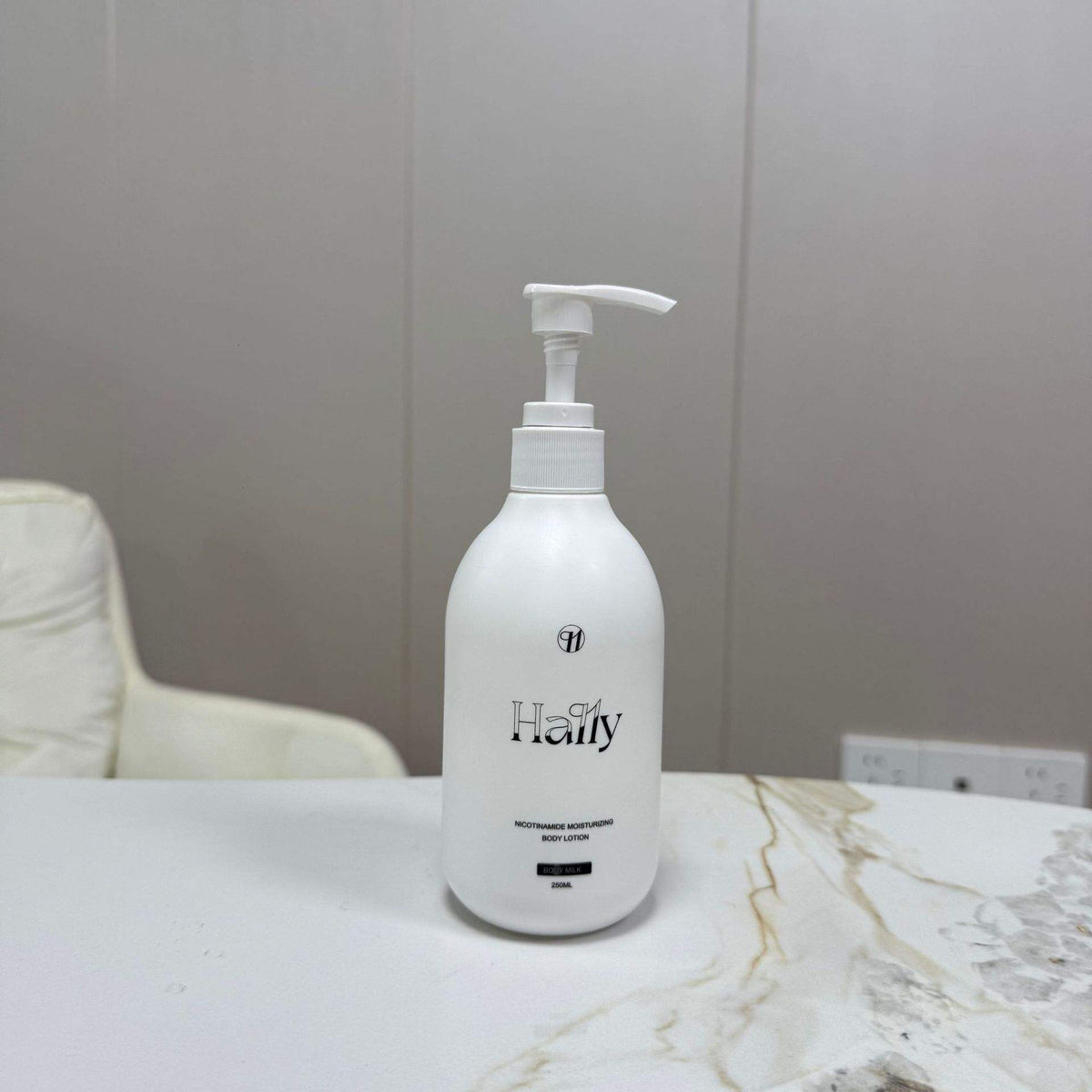 Hally Nicotinamide Body Lotion for Glowing Skin